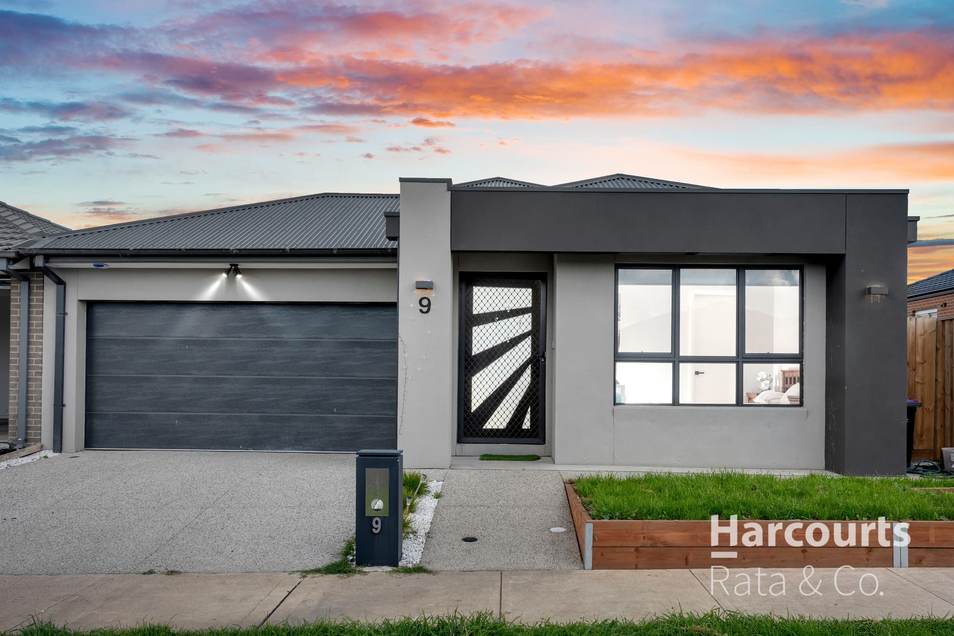 Modern Comfort, Smart Design & Effortless Living