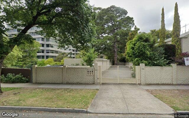 1/64 Irving Road, Toorak